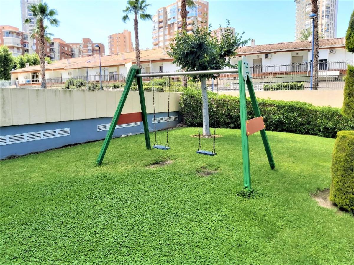 Gemelos 22-3-12 Benidorm Exteriör bild
