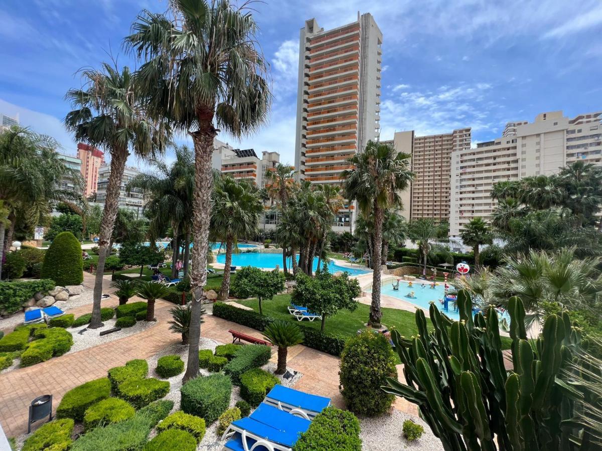 Gemelos 22-3-12 Benidorm Exteriör bild